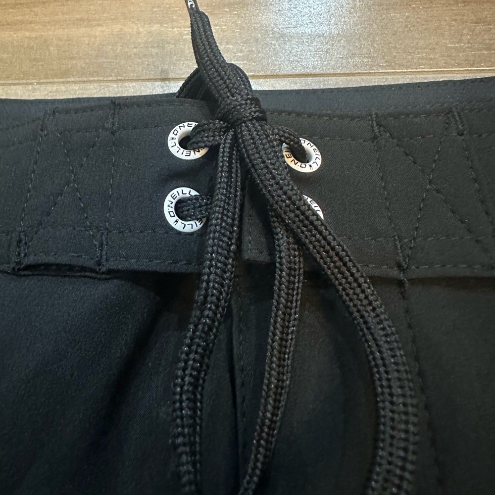 O’Neill swim shorts - Picture 3 of 6